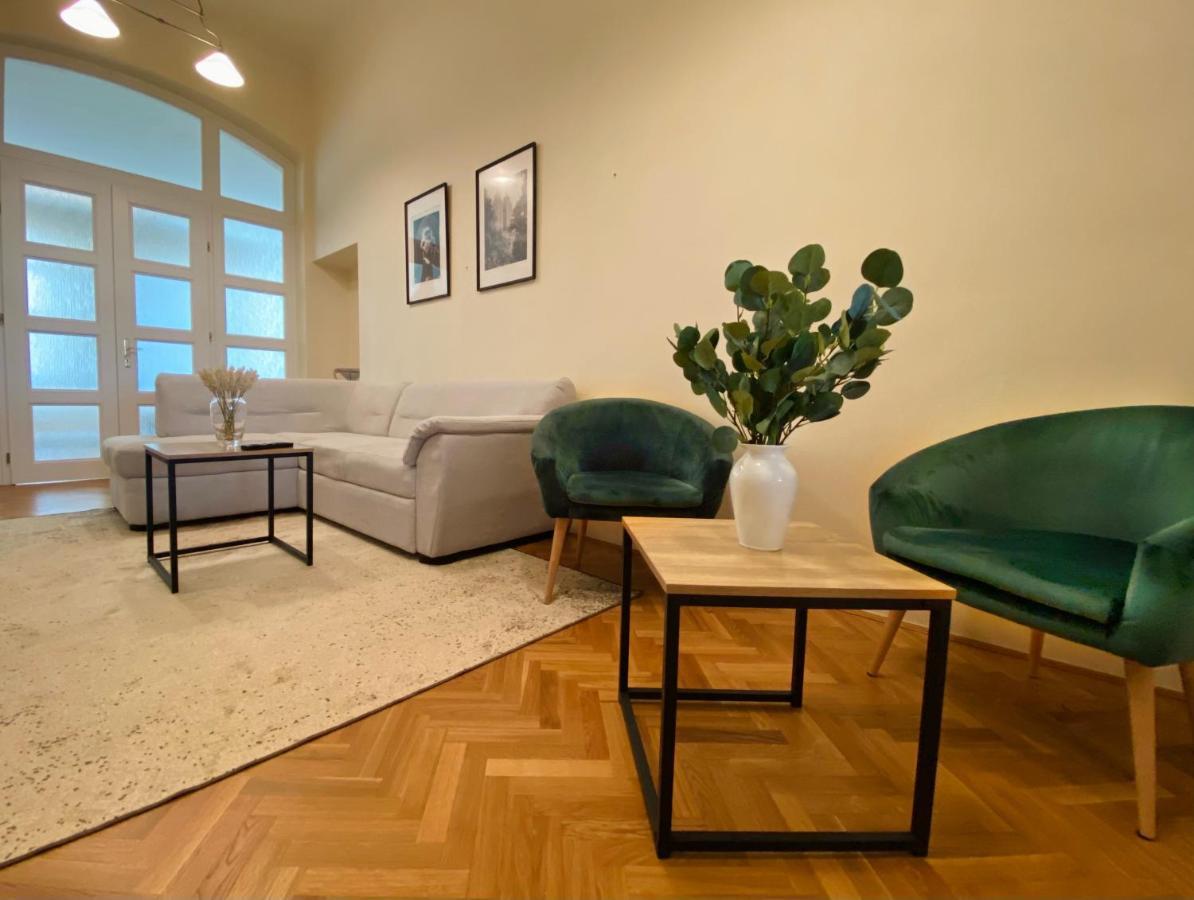 Luxury Vincents Apartments โกชิเซ ภายนอก รูปภาพ