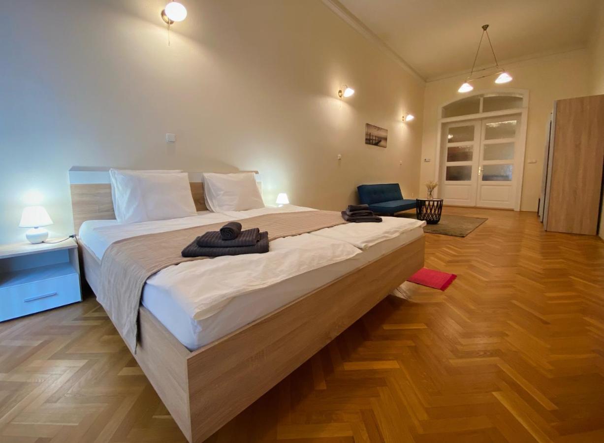 Luxury Vincents Apartments โกชิเซ ภายนอก รูปภาพ