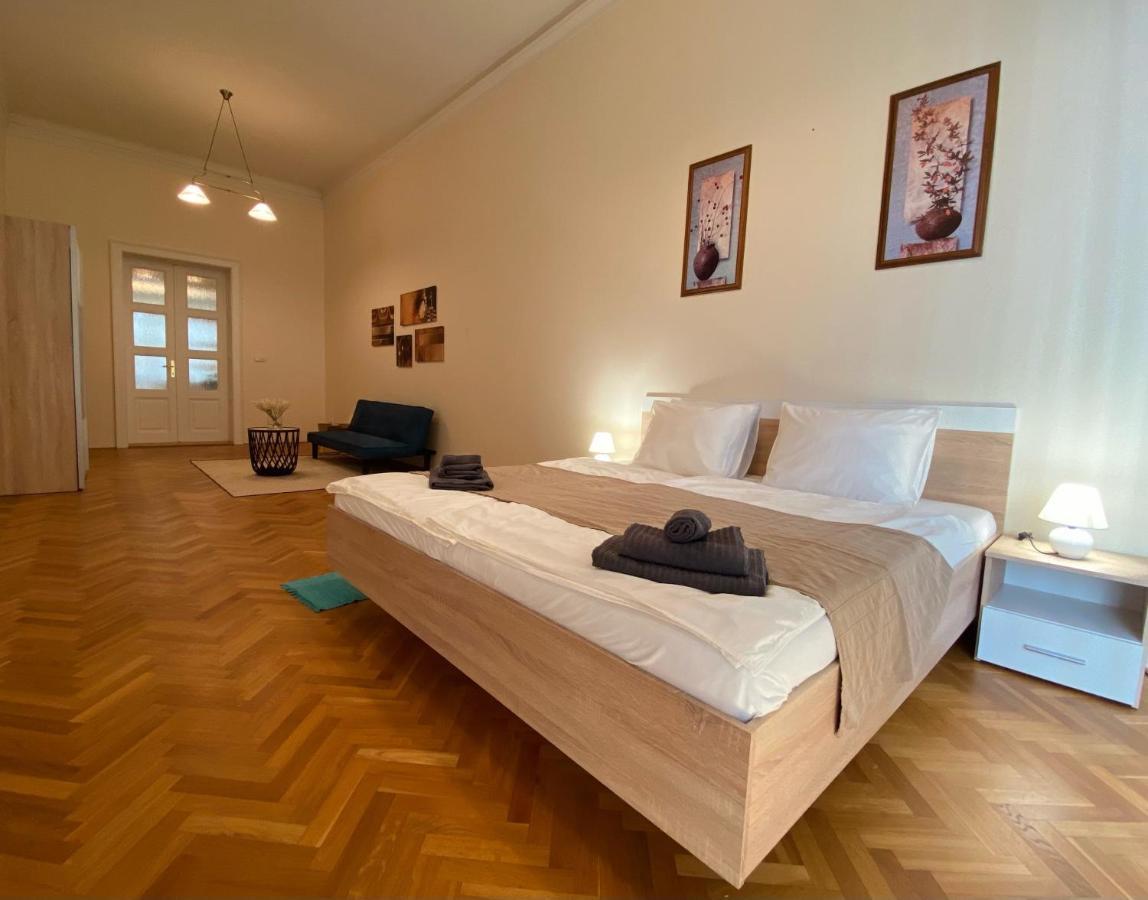 Luxury Vincents Apartments โกชิเซ ภายนอก รูปภาพ